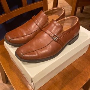 Boys dress shoes Size 4